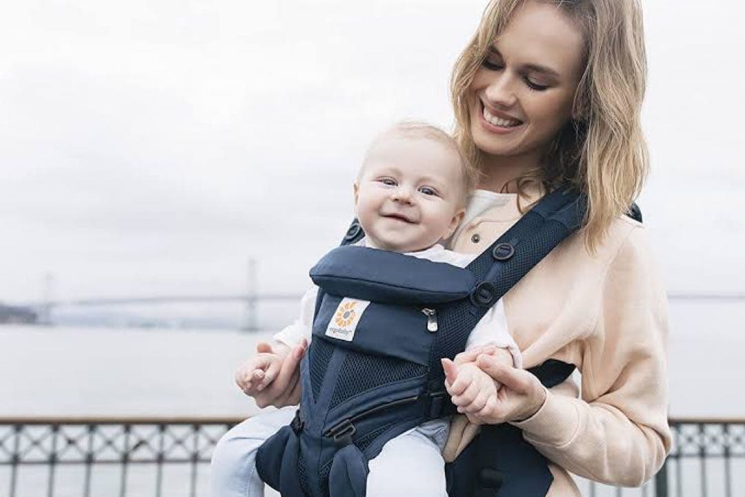 定価31900円　極美品　ergobaby OMNI breeze 抱っこ紐