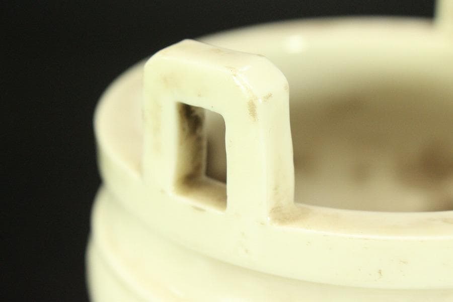 中国美術 白磁 饕餮紋 三足 双耳 香炉 高13.8cm(LC632)