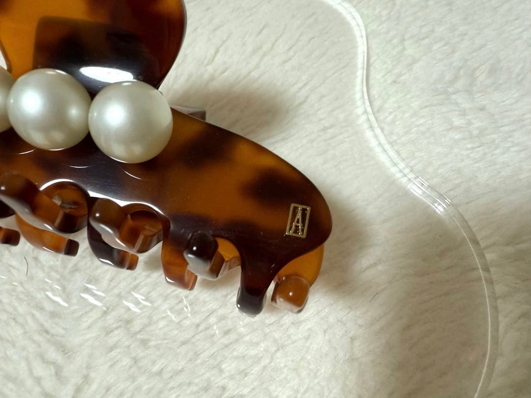 アレクサンドルドゥパリ エカイユ Mクリップ パール