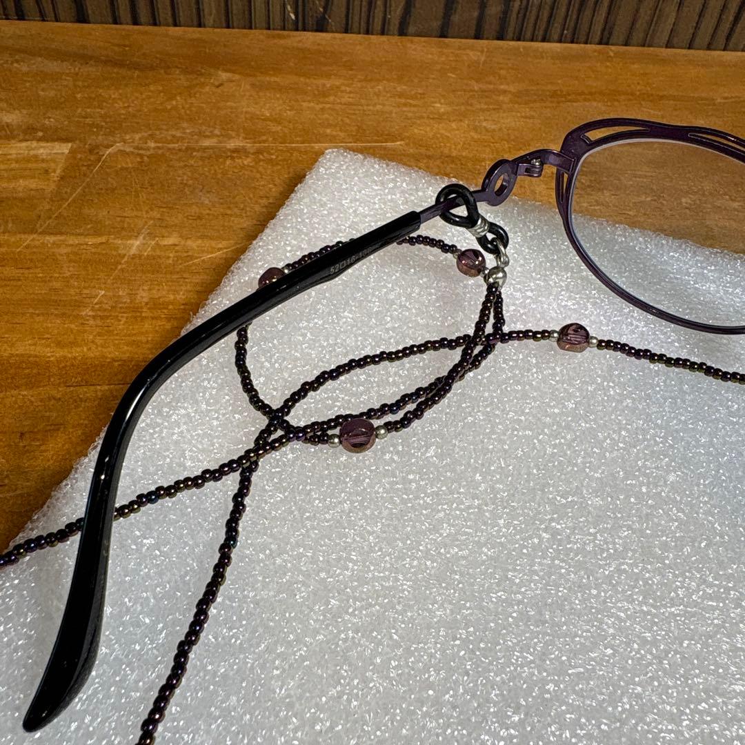 キャビア　メガネ