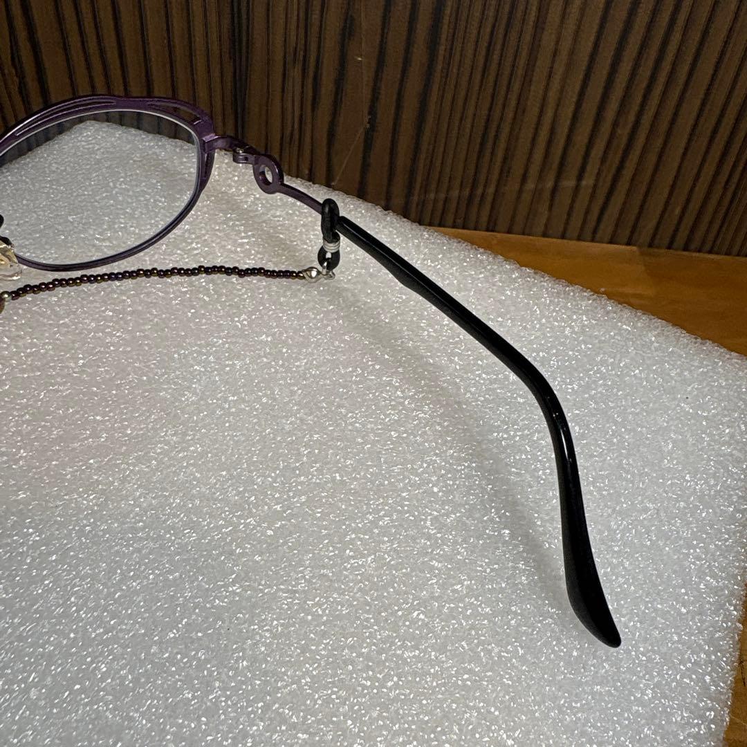 キャビア　メガネ