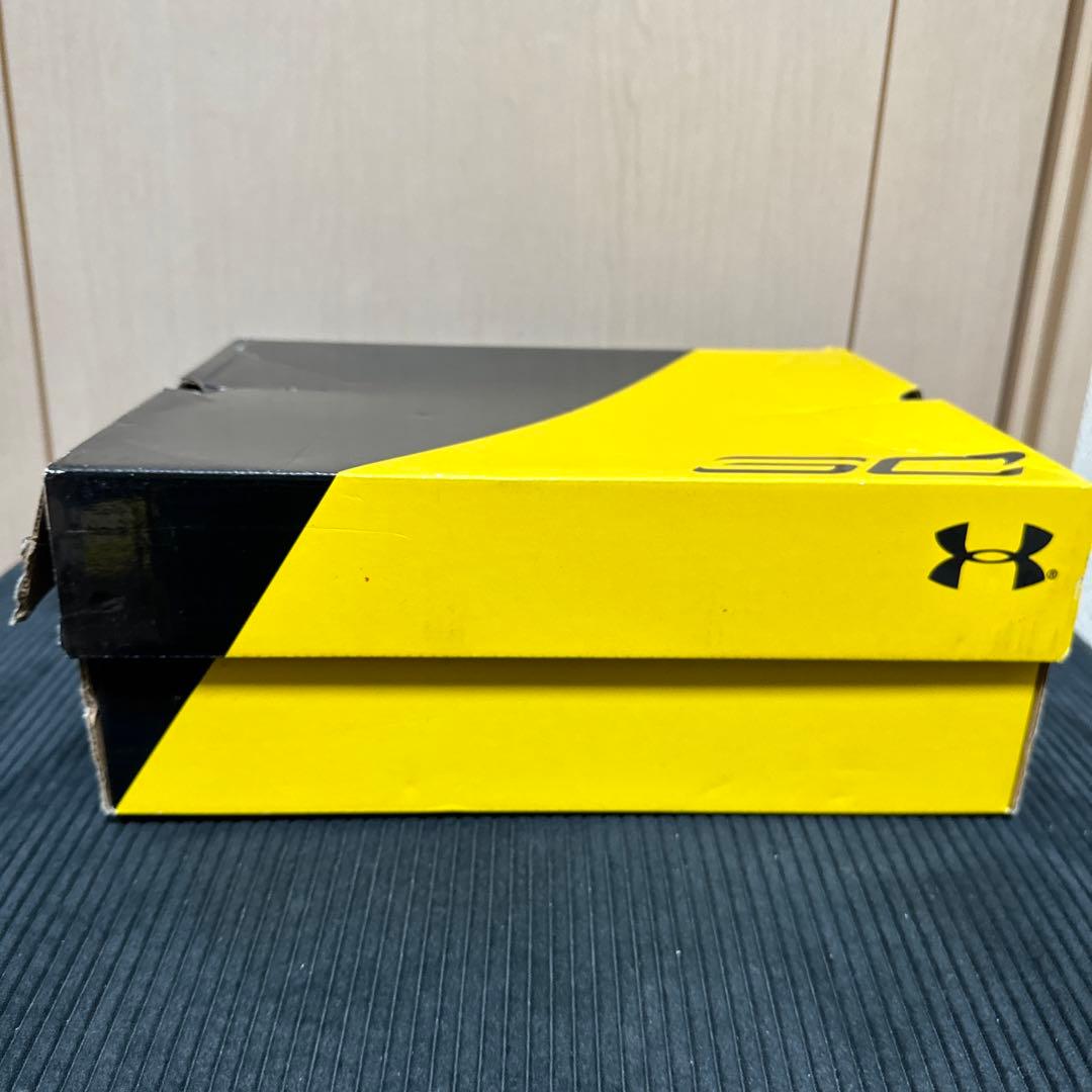 新品未使用　カリー2 MVP 箱破損有