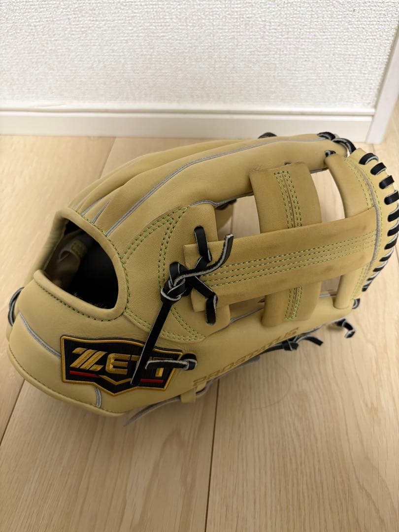 ZETT プロステイタス吉川モデルサイズ４