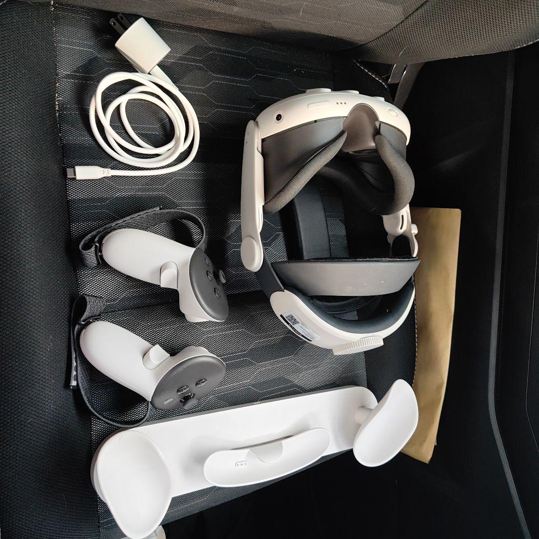  Quest3｜純正充電ドック・アクティブストラップ