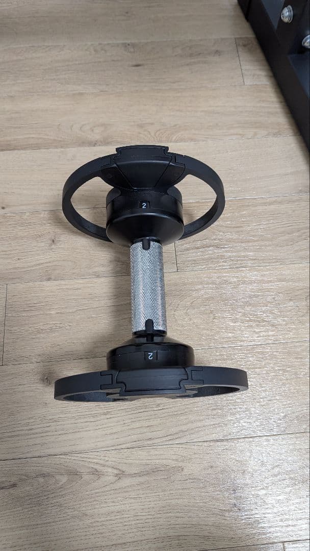 ​【直接引取限定】フレックスベル 32kg 2個 専用スタンド付 可変式ダンベル