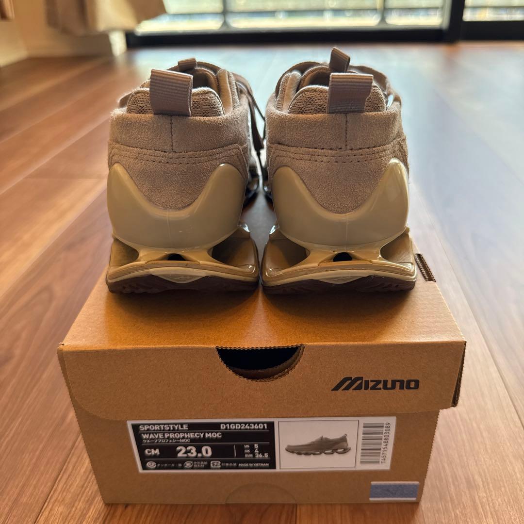 mizuno ミズノWave Prohecy Moc 23㎝