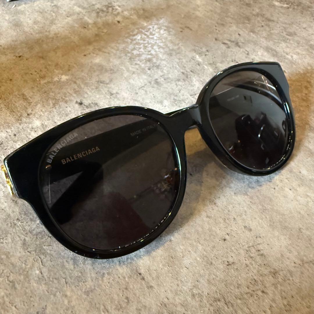 BALENCIAGA ブラック　サングラス