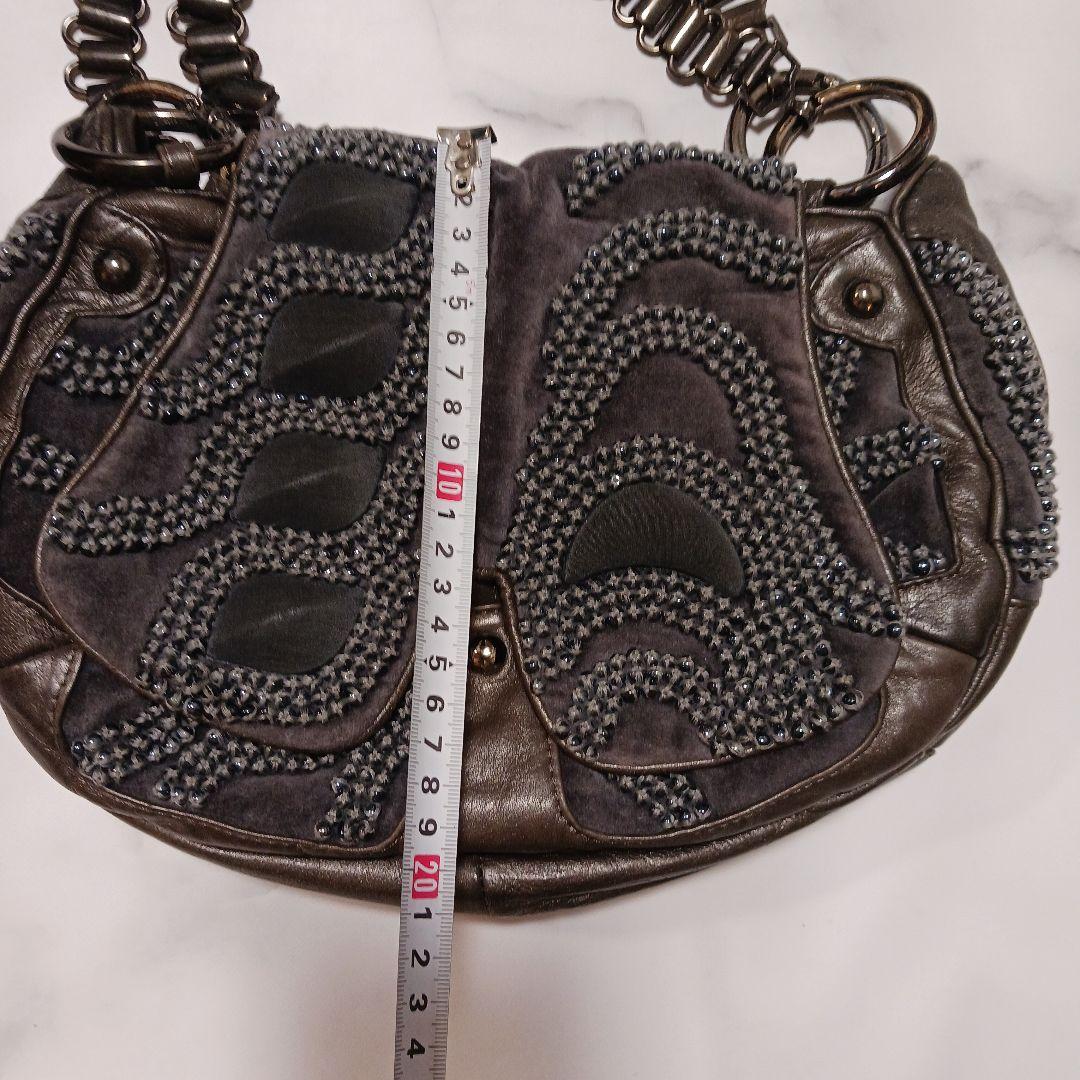 最終値下げ！ジャマンピエッシュビーズ装飾付きグレーショルダーバッグ（専用袋付！）