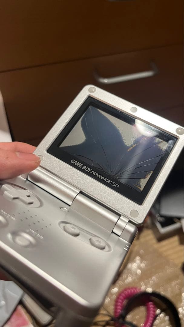 ゲームボーイ　壊れてる