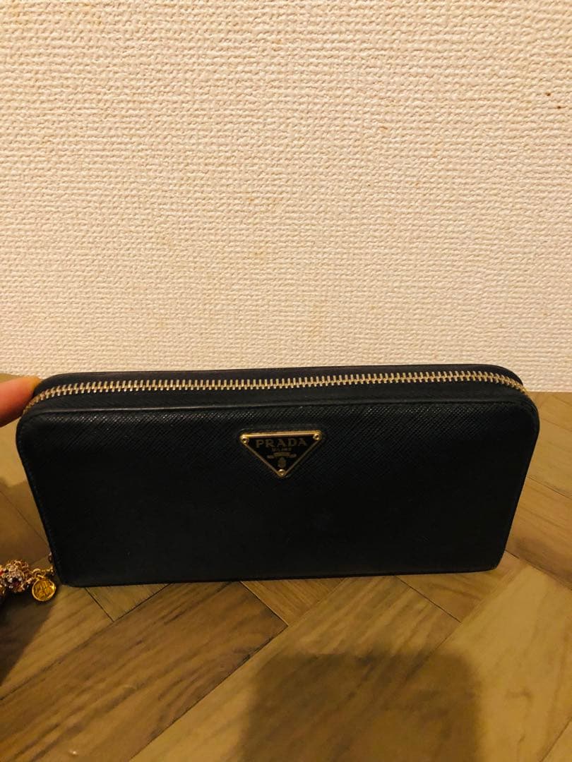 プラダ 長財布 三角ロゴ サフィアーノレザー 黒 1ML506 QHH