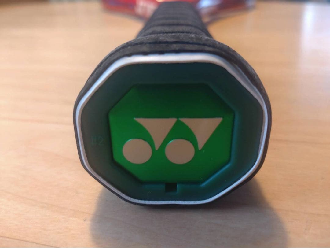 新作ブイコア100 300g ✨2026年現行ヨネックスラケットVCORE100