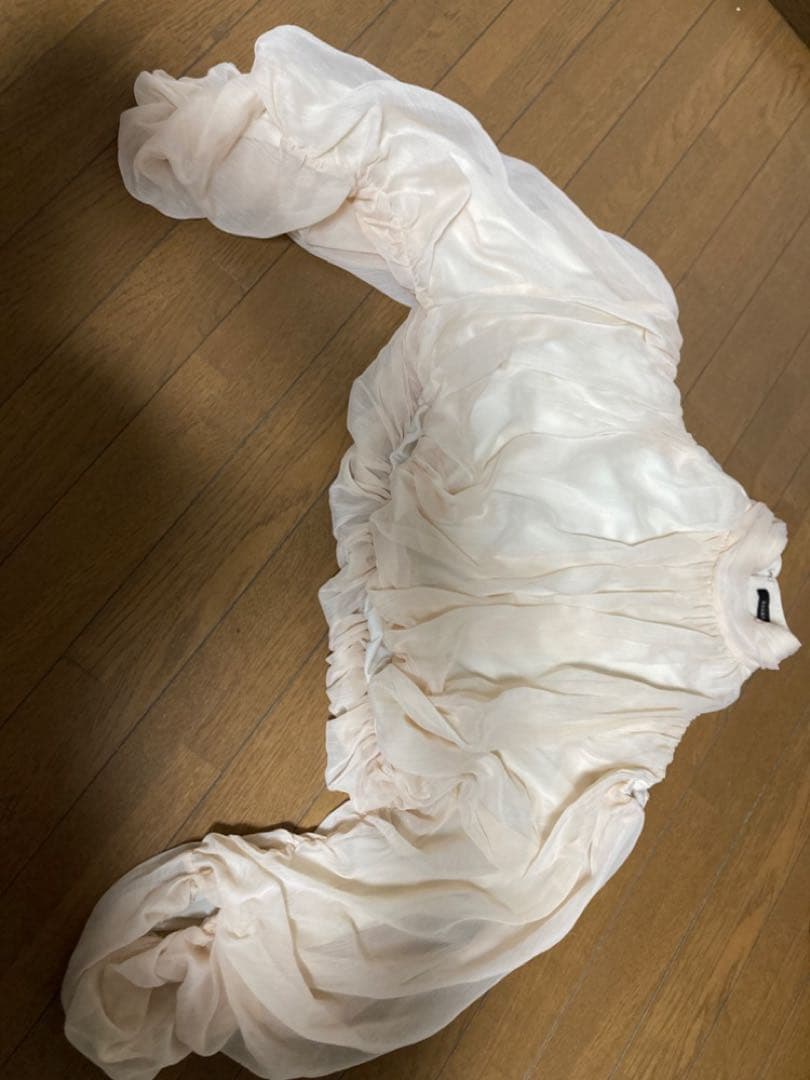 anuans シフォンボリュームブラウス ライトベージュ