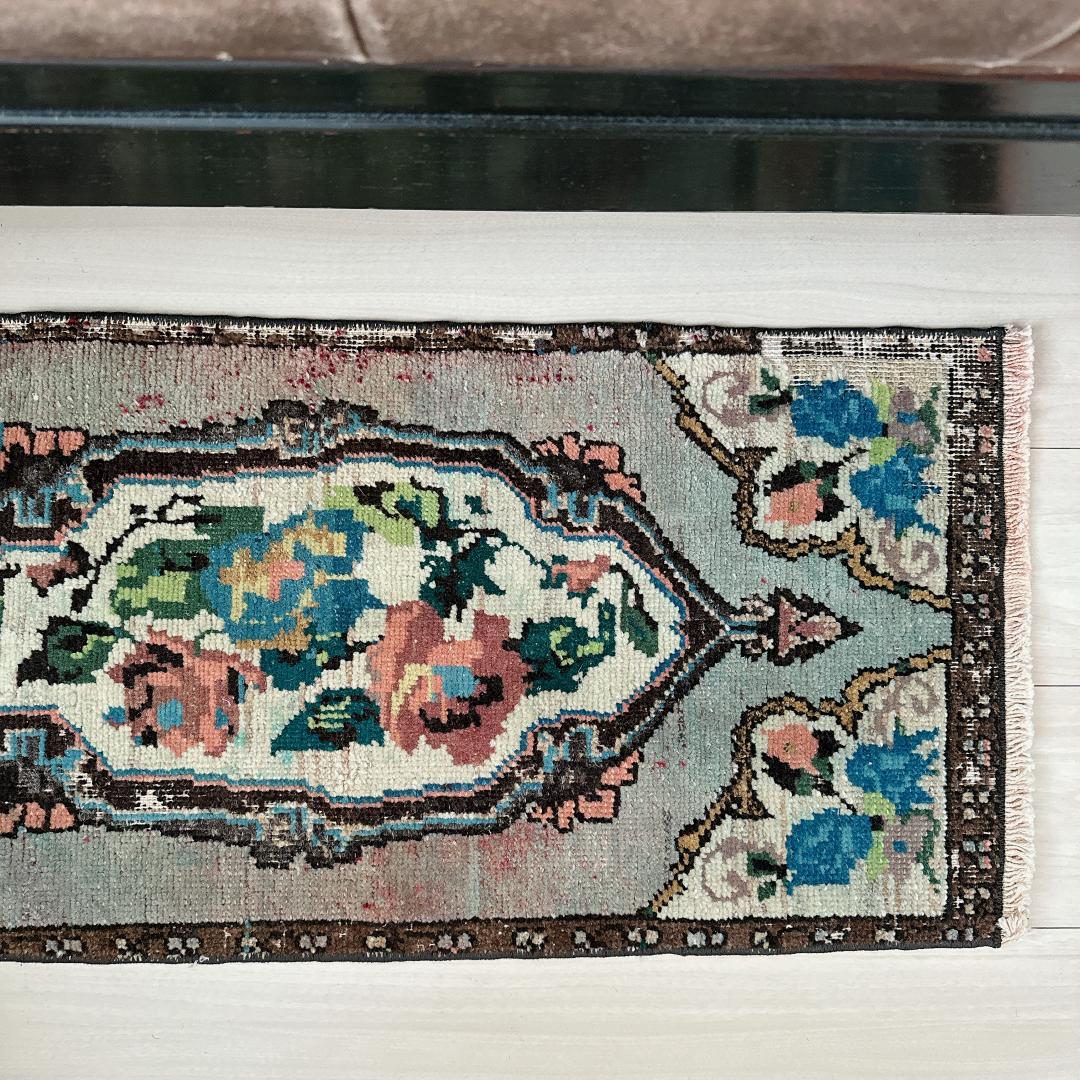 トルコ ヴィンテージラグ A50人気柄 レア ペールブルー ピンク グリーン