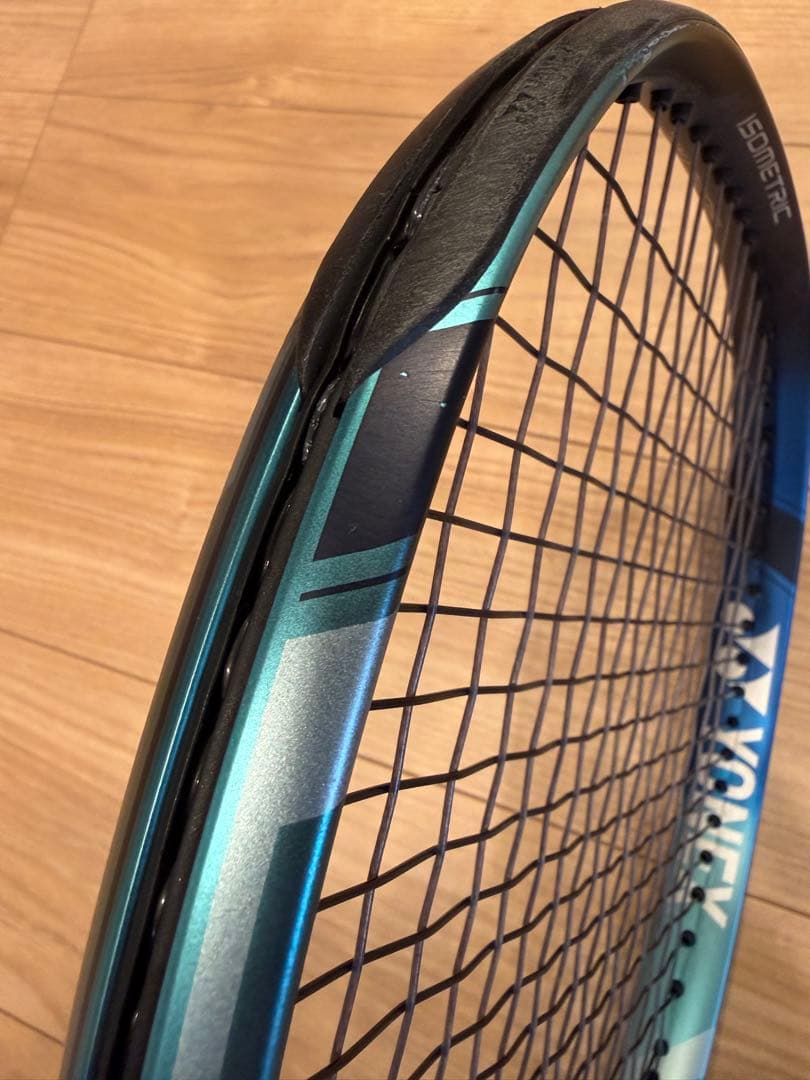 YONEX EZONE 100 硬式テニスラケット