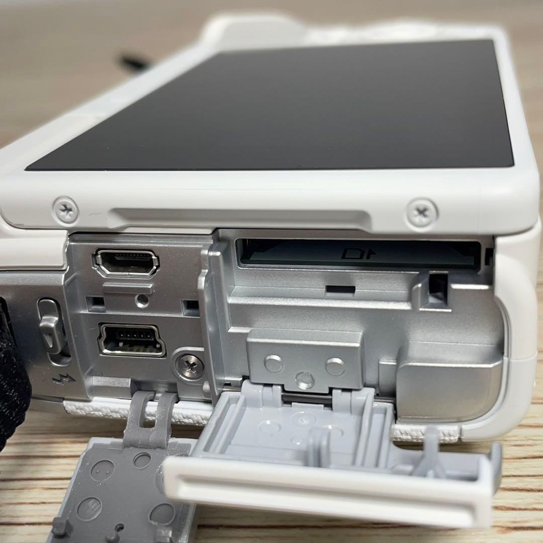 Canon EOS M100 ミラーレスカメラ レンズ付き D10