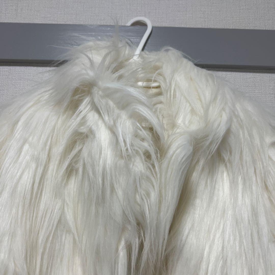 ZARA ホワイト 毛皮・ファーコート S