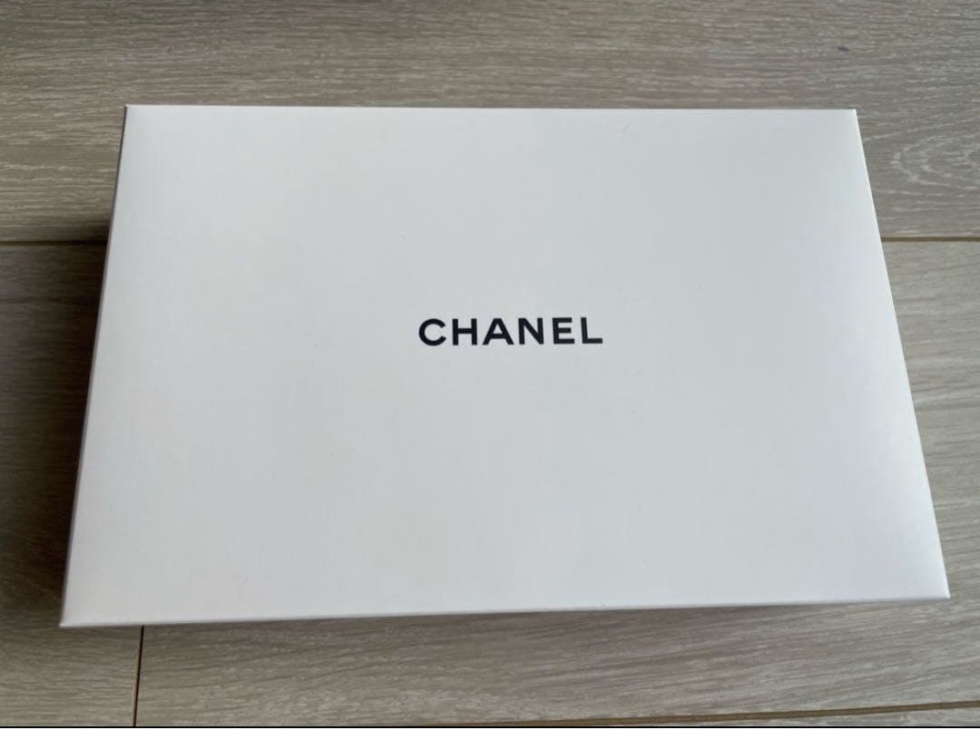 【限定品】シャネル アイ&リップデュオセット　クリスマスコフレ　完売品　ホリデー