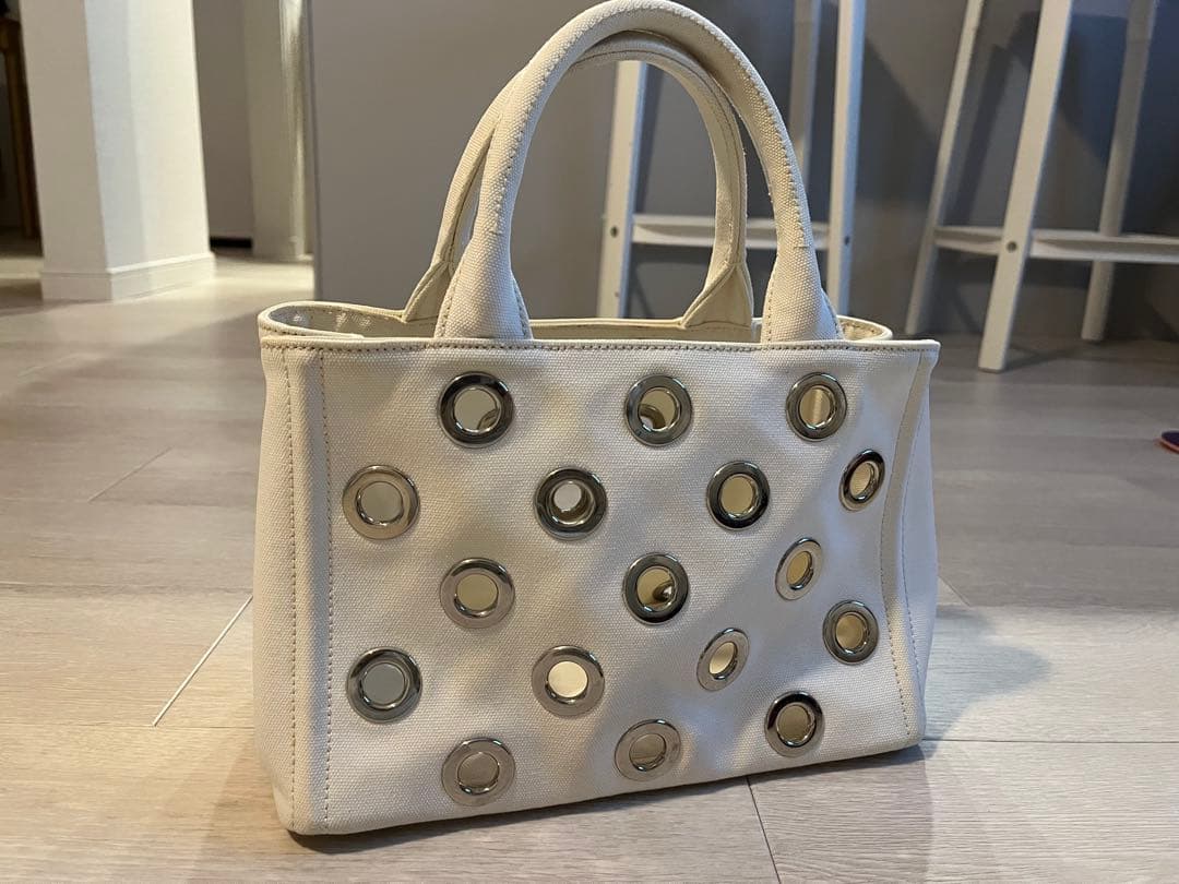 【まりあ】 PRADA プラダ ホワイト カナパ ハンドバッグ