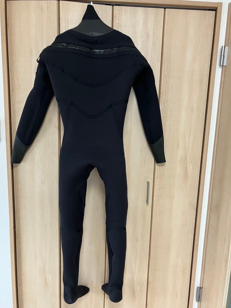4DIMENSIONS ドライスーツ