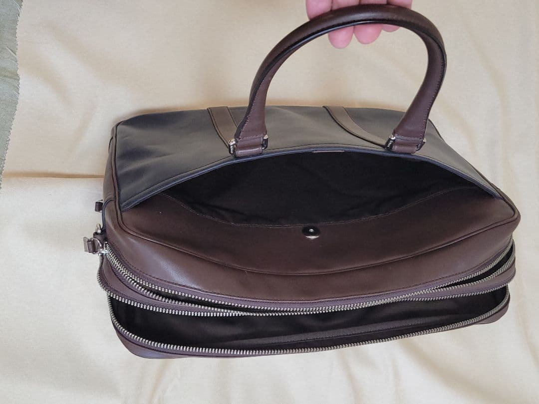 コーチ　COACH　 本革　ビジネスバッグ