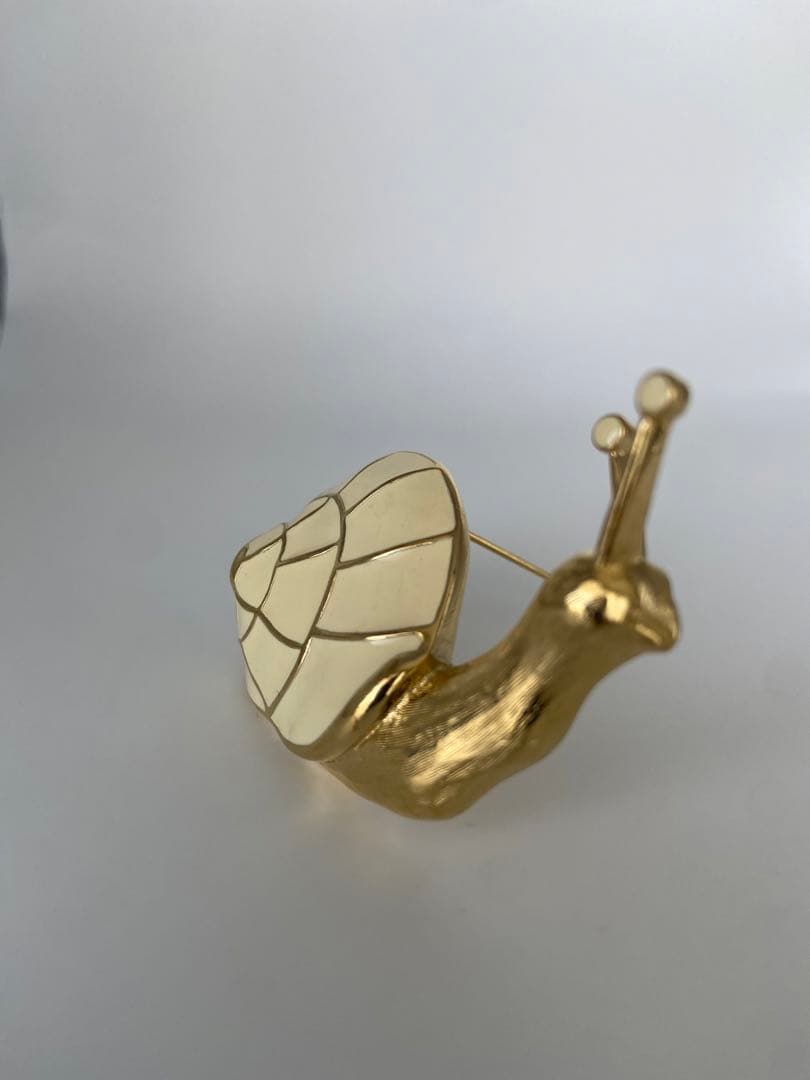 lotuscloud 2522⭐️TRIFARI トリファリヴィンテージブローチ