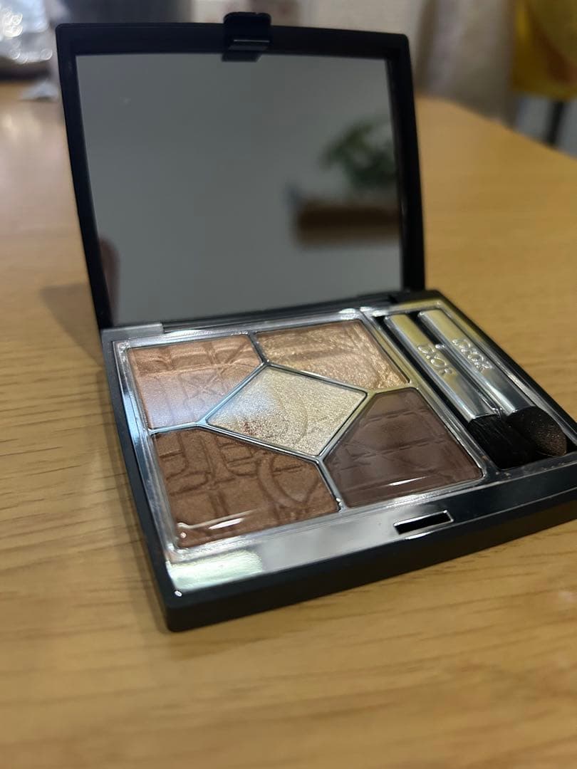 ディオール サンク クルール 557 ブラウンカシミア