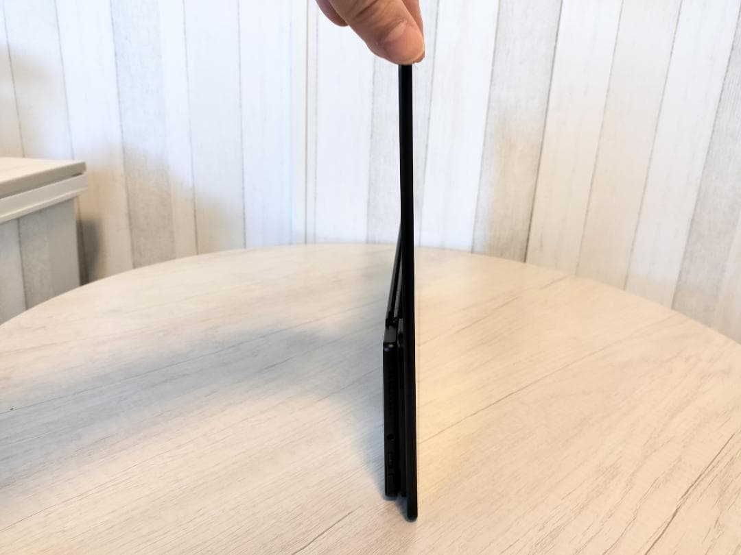 ちりめんバナナ【美品】EWEI 4K モバイルモニター 15.6