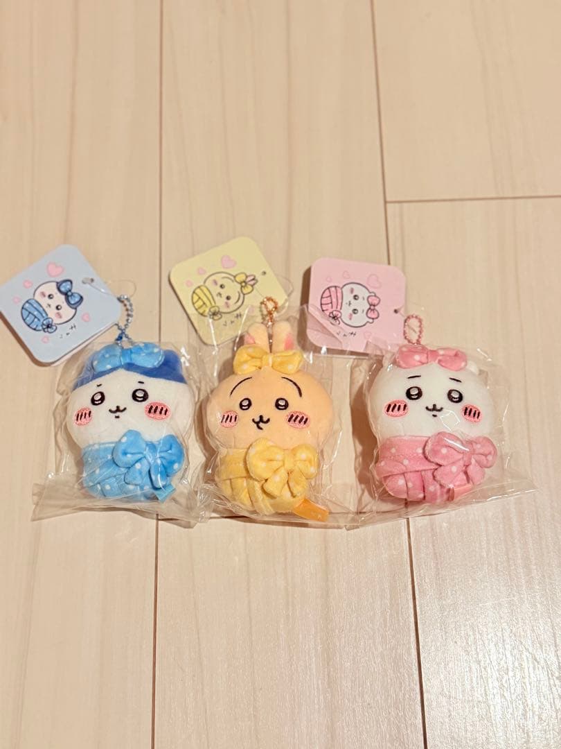 ちいかわ　キュッ　おくるみぷちミニマスコット　ちいかわ　ハチワレ　うさぎ