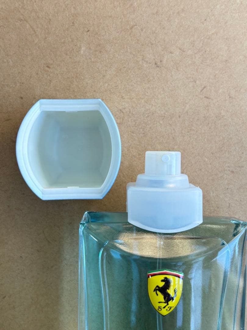 Ferrari フェラーリ ライトエッセンス オードトワレ 75ml