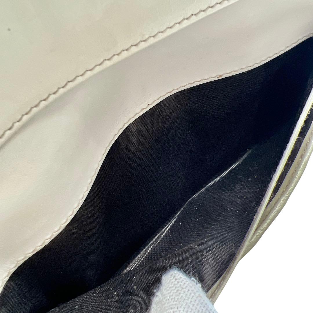 GUCCI シマ アイボリー レザー レディース 長財布 8054