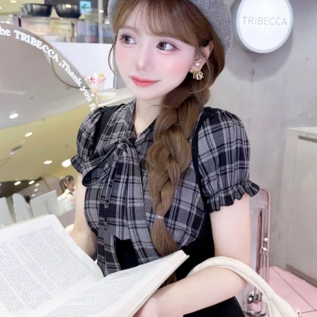 新品未開封　ダーリッチ　レイヤードライクボウタイニットミニワンピースFREE