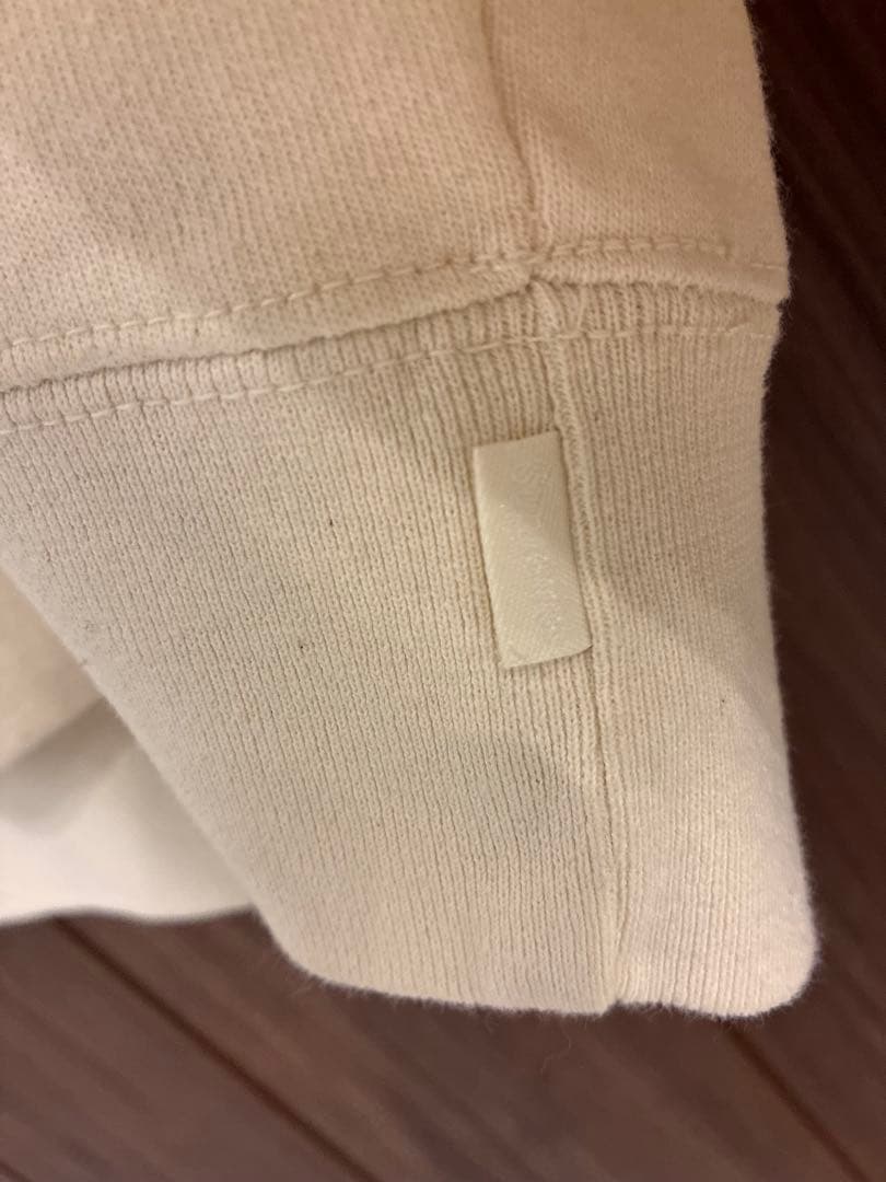 トップス Supreme Cutout Logo Crewneck