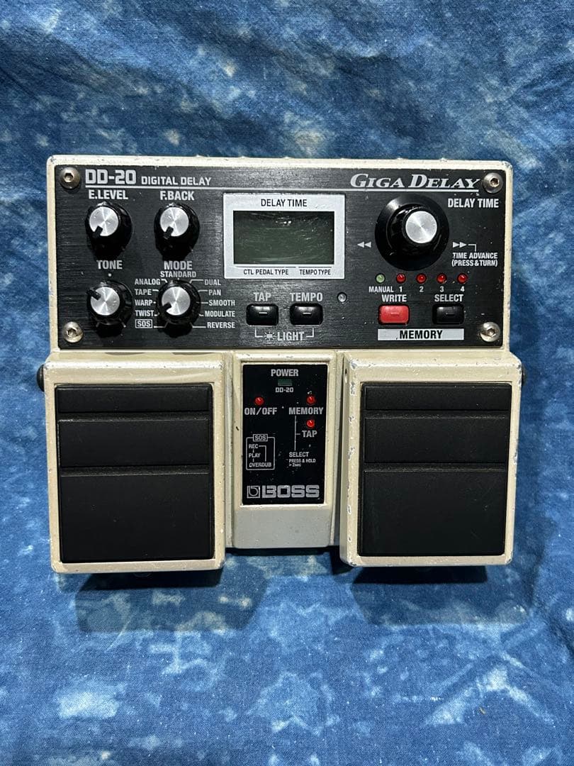 ギター DD-20 DIGITAL DELAY (BOSS)