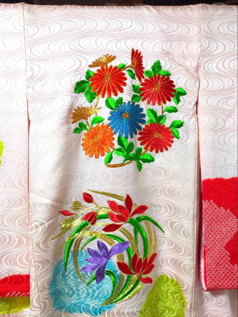 □ 正絹女児用　お宮参り　掛け着　初着　七五三　アンティーク　可愛い花柄刺繍