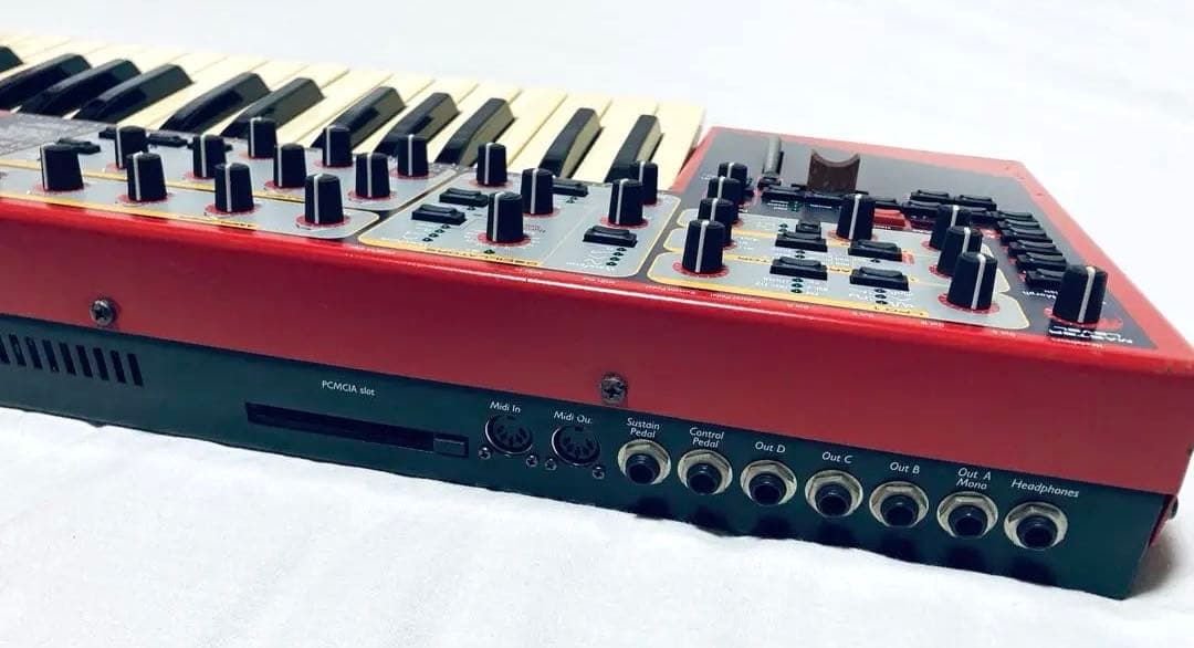 Nord Lead 2 ノードリード2 スウェーデン　バーチャルアナログシンセ