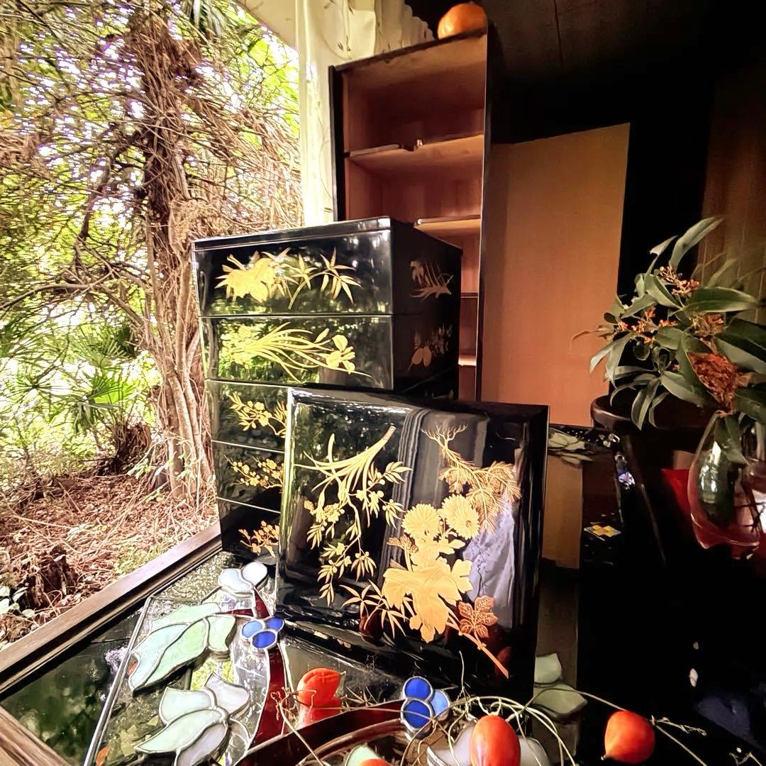 2201様感謝‼️JAPAN研ぎ出し高蒔蒔絵四君子華づくし五段重箱二枚蓋真塗桐箱入