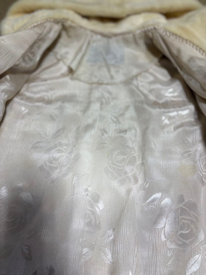 ミンクファー　フード付きショートコート　毛皮100% リアルファー　アイボリー