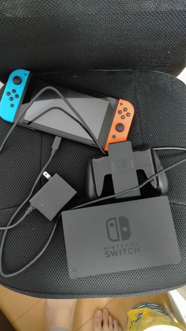 NINTENDO SWITCH　本体