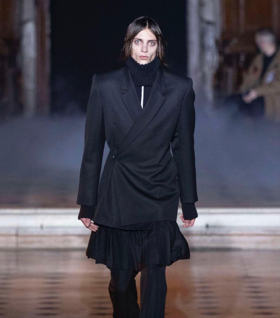 【新品未使用】 Egonlab. ラインタートルネックニット