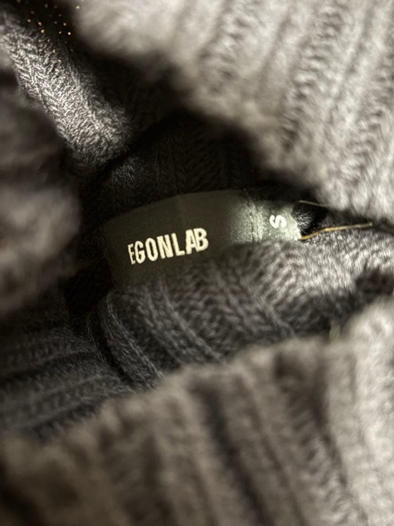 【新品未使用】 Egonlab. ラインタートルネックニット