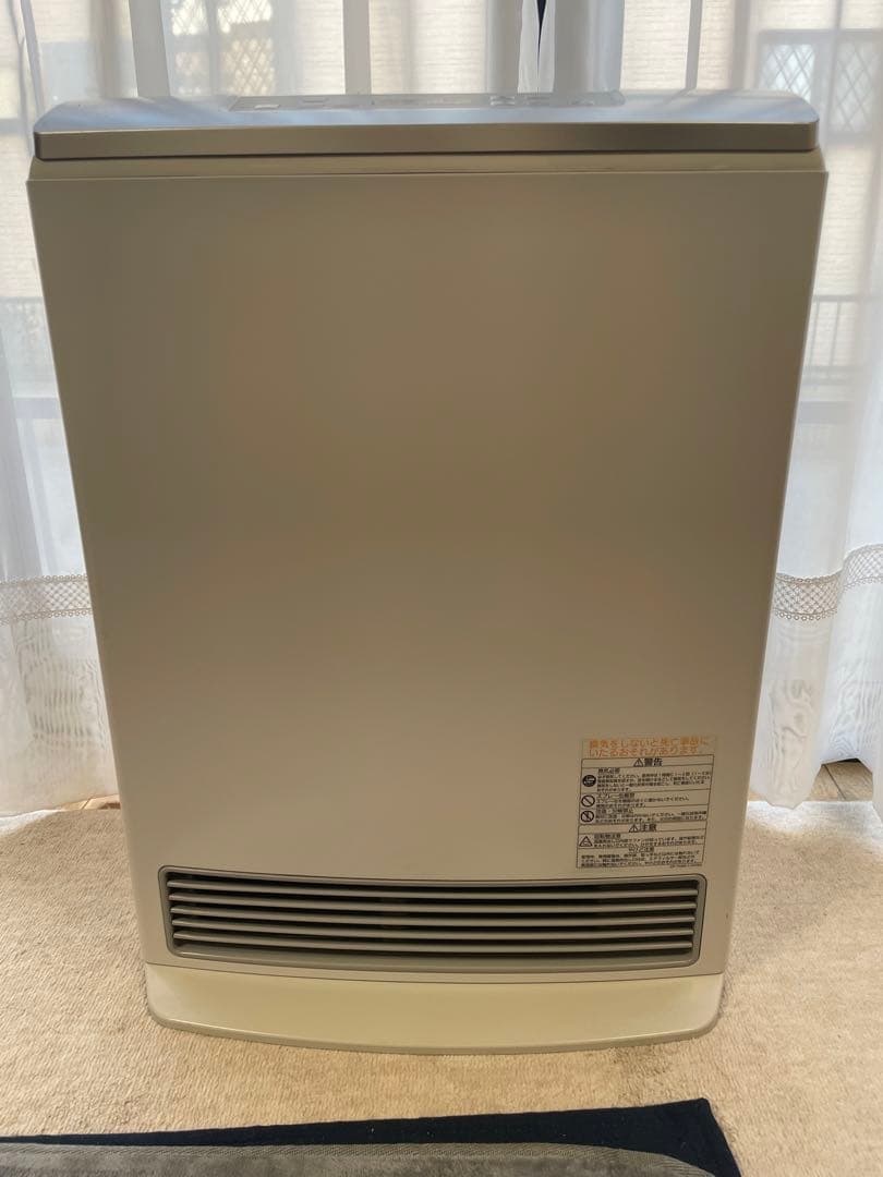 ガスファンヒーター デジタル表示付き