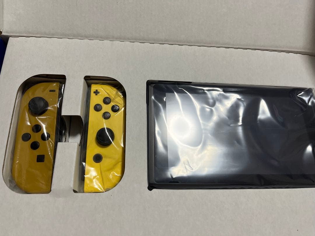 Switch ポケットモンスター Let’s Go!イーブイセット（ソフトなし）