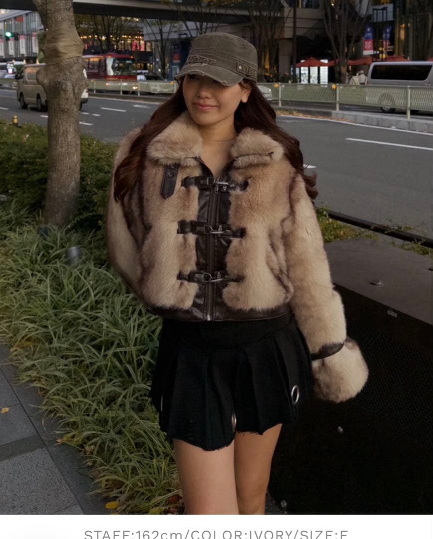 ACLENT ポイントレザーニュアンスファーブルゾン