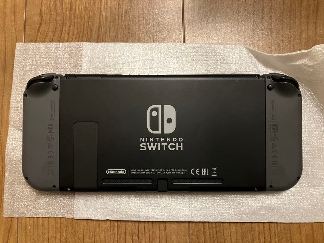 美品 Nintendo Switch 本体 グレー 付属品完備　スイッチ本体