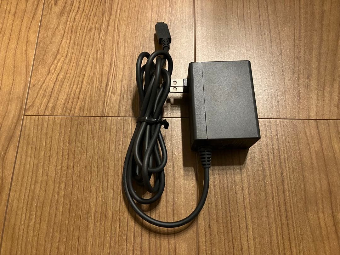 美品 Nintendo Switch 本体 グレー 付属品完備　スイッチ本体