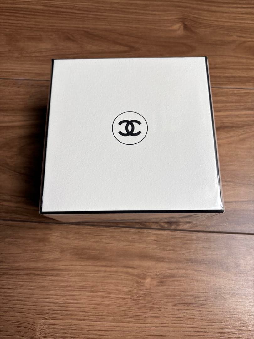 シャネル レ ゼクスクルジフ フレッシュ ボディ クリーム