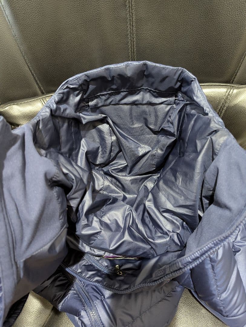 Patagonia ダウンセーターフーディ 濃紺 美品 xs