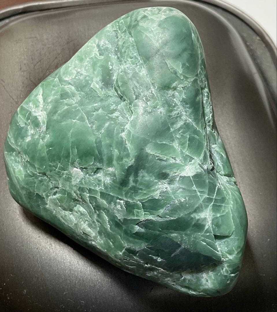 濃緑色　糸魚川翡翠173g ヒスイ　ひすい　オンファス輝石