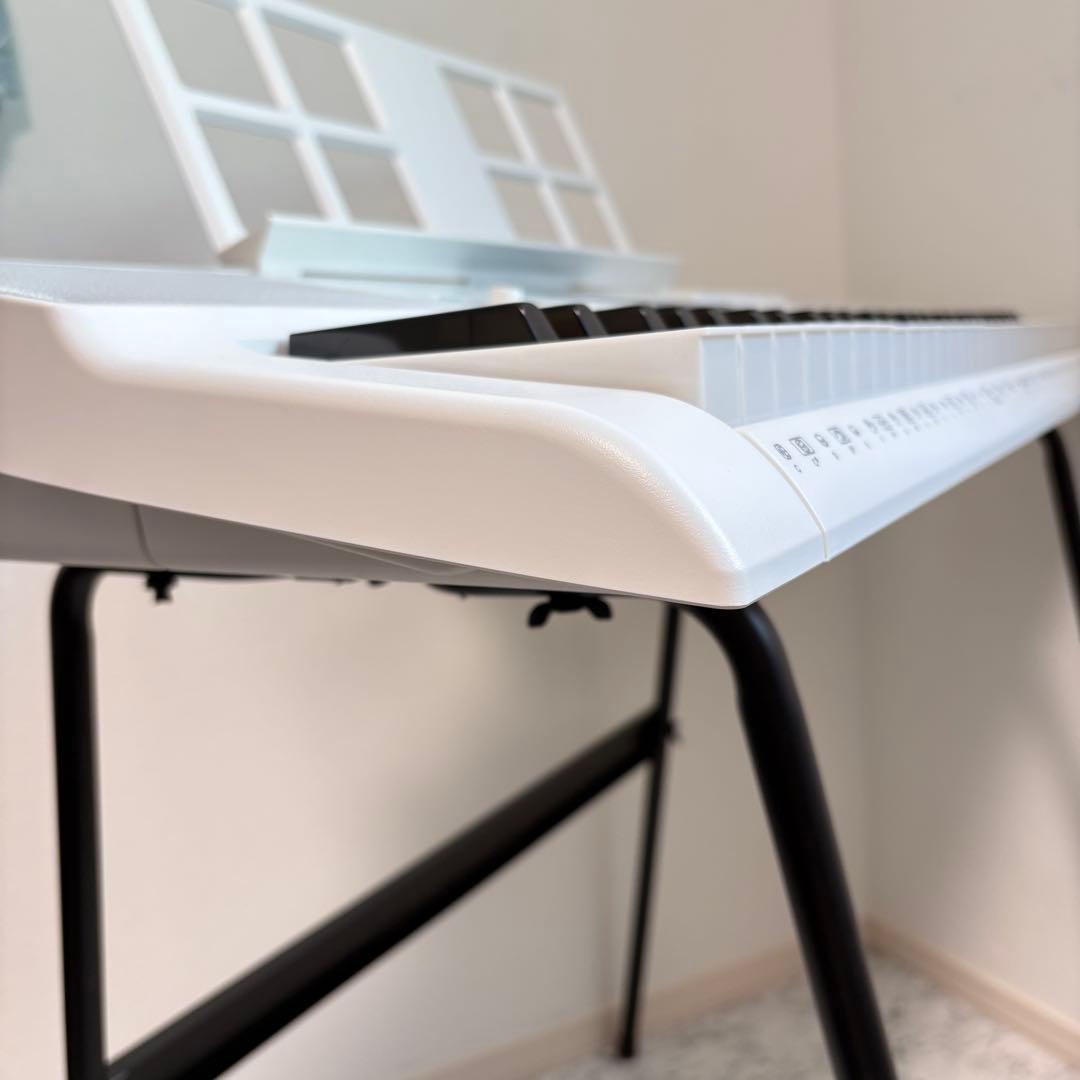 美品✨スタンド付き CASIOカシオ光ナビゲーションキーボードLK-516