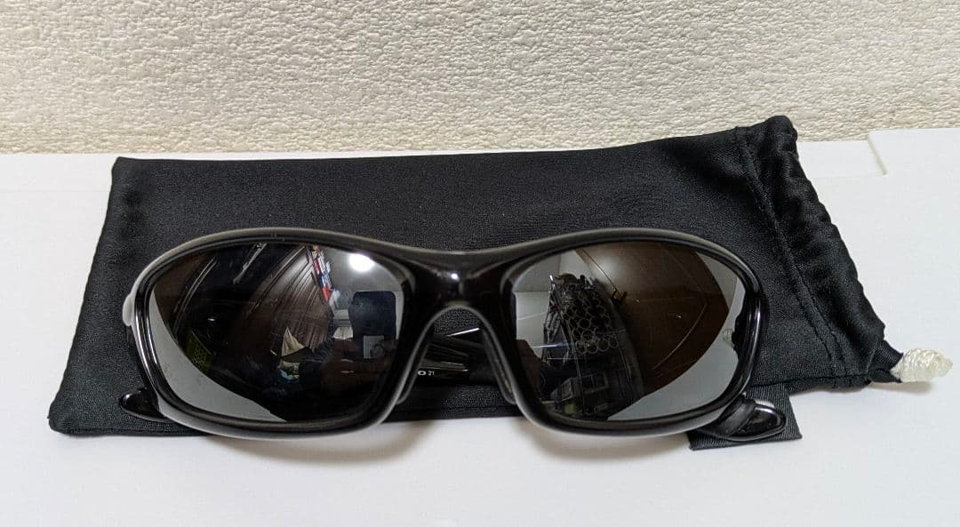 OAKLEYブラック サングラス ケース付き